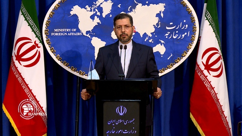 Iranpress: إيران توكد على أهمية الحفاظ على الاستقرار في لبنان