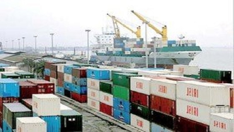 Iranpress: حجم التجارة الخارجية الإيرانية يتجاوز 69 مليار دولار