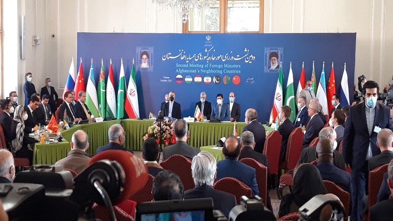 Iranpress: انطلاق اجتماع وزراء خارجية الدول المجاورة لأفغانستان في طهران