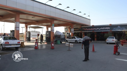 توقف عمل محطات الوقود في مختلف أنحاء إيران لساعات نتيجة هجوم سيبراني