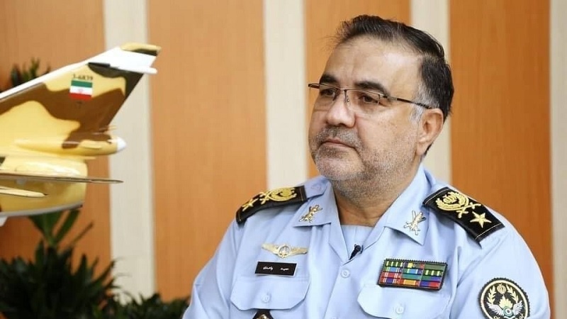 Iranpress: قائد الجيش الإيراني يهنئ بيوم البحرية للجيش الإيراني