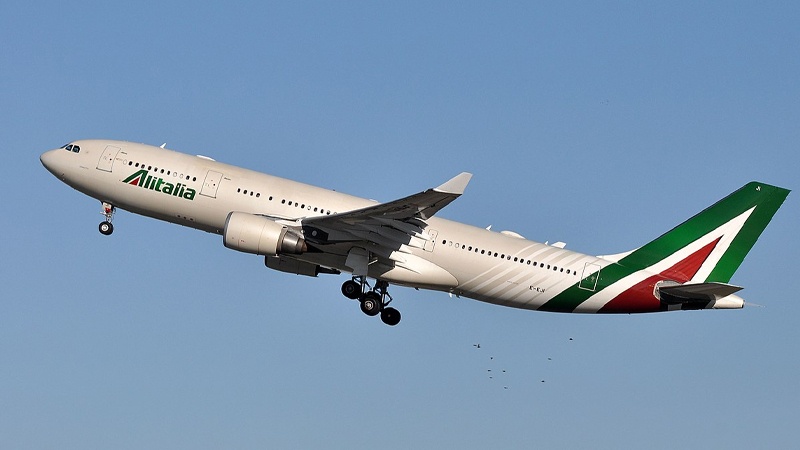 Iranpress: إيطاليا.. إغلاق أكبر شركة الطيران بسبب الإفلاس