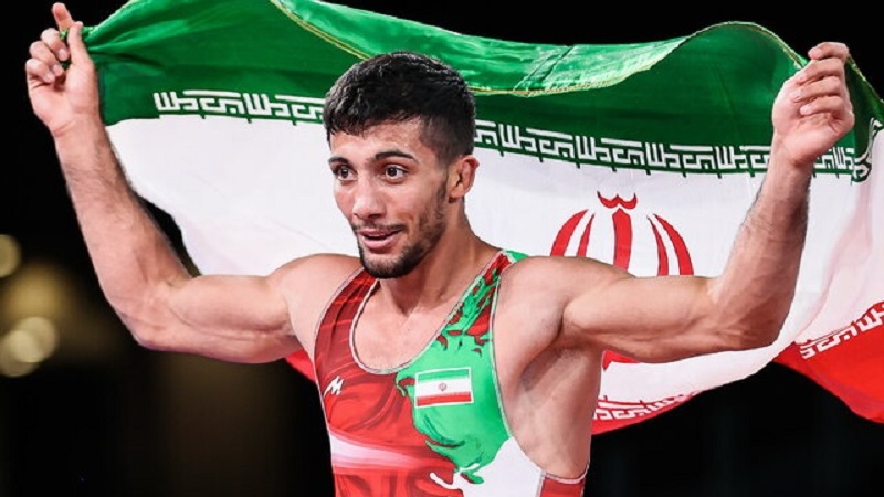 Iranpress: ايران تحصد ذهبيتين في بطولة العالم للمصارعة الرومانية