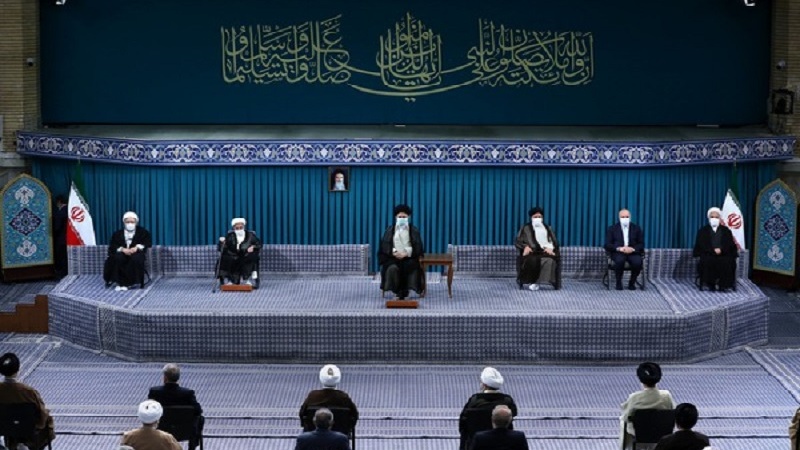 Iranpress: قائد الثورة الاسلامية: وحدة المسلمين قضية مبدئية