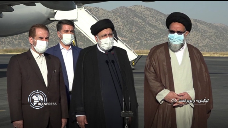 Iranpress: الرئيس الإيراني يتفقد سدًا قيد الإنشاء جنوب غرب البلاد