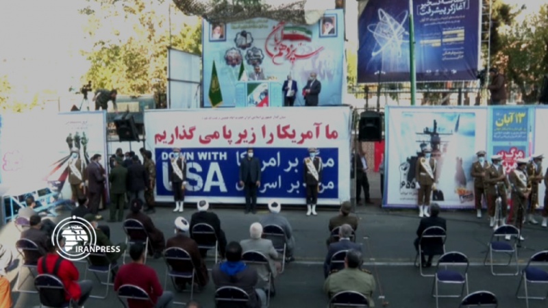 Iranpress: شاهد بالفيديو..اقامة مراسم اليوم الوطني لمقارعة الاستكبار العالمي في ايران