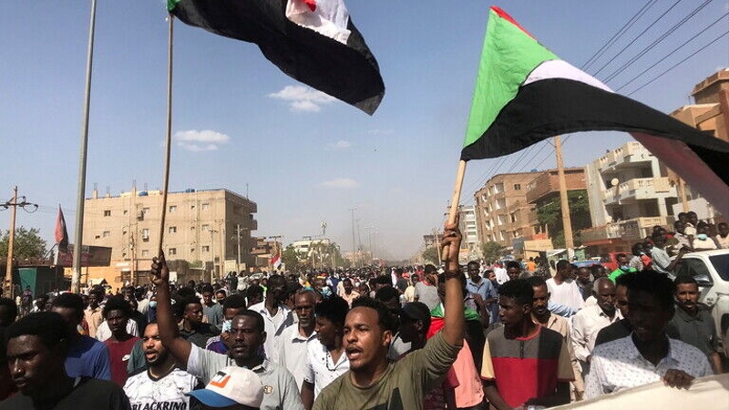 Iranpress: 10 قتلى برصاص قوات الأمن السوداني خلال قمع مظاهرات اليوم