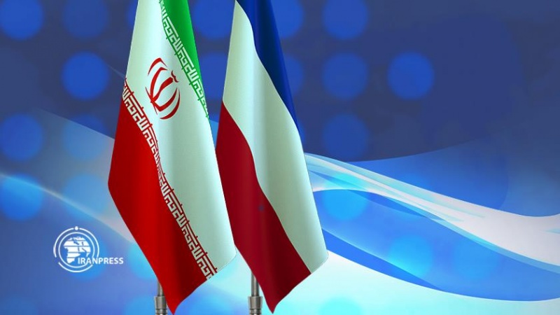 Iranpress: تسهيل العلاقات التجارية والاقتصادية بين إيران وصربيا
