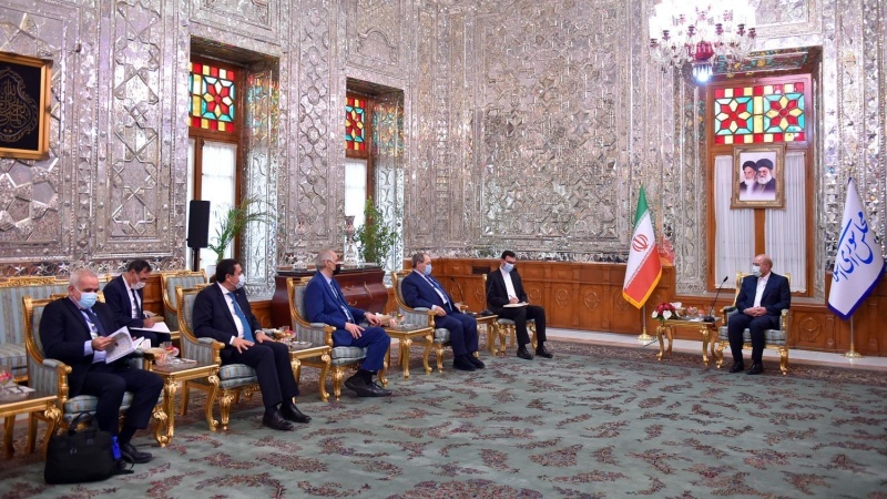 قاليباف يؤكد على تطوير العلاقات الاقتصادية بين إيران وسوريا