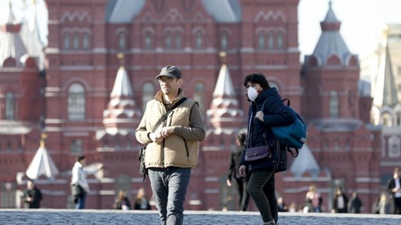 Iranpress: 912 حالة وفاة بكورونا في روسيا 