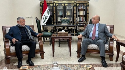 برهم صالح وهادي العامري يؤكدان على حماية الأمن والاستقرار في العراق