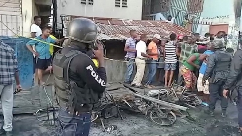 Iranpress: عشرات الجثث المتفحمة بانفجار صهريج وقود في هايتي