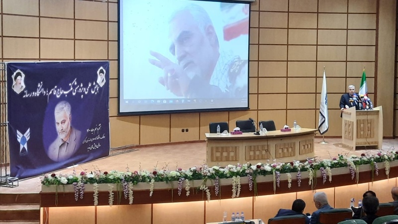 Iranpress: انطلاق مؤتمر ‘مدرسة الشهيد الحاج قاسم؛ الجامعة والإعلام‘ التخصصي في طهران