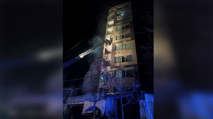 ساختمانی 9 طبقه در کرمانشاه دچار حریق شد
