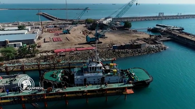Iranpress: زيادة الطاقة التشغيلية لميناء الشهيد رجائي في إيران