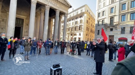 تجمع مخالفان استرداد جولیان آسانژ به آمریکا در رم
