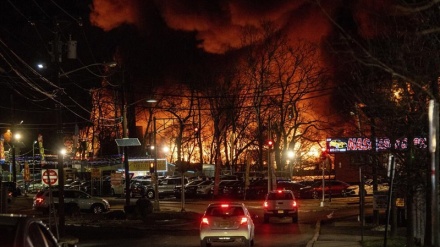 آتش سوزی بزرگ در کارخانه مواد شیمیایی در ایالت نیوجرسی آمریکا