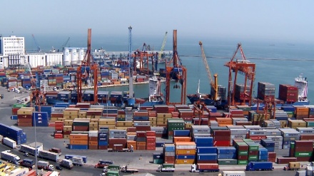 البضائع الإيرانية تلقى استقبالًا كبيرًا في الإمارات