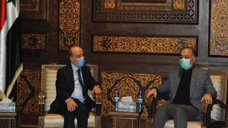 Iranpress: السفير الإيراني يلتقي وزير الداخلية السوري
