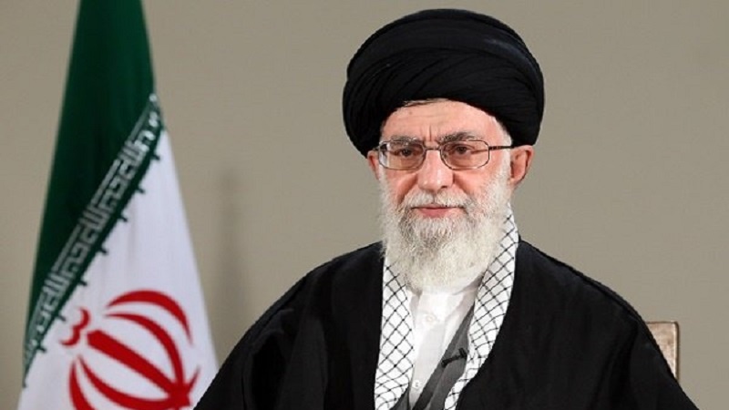 Iranpress: بيان قائد الثورة الإسلامية بمناسبة تشييع رفات شهداء مجهولي الهوية