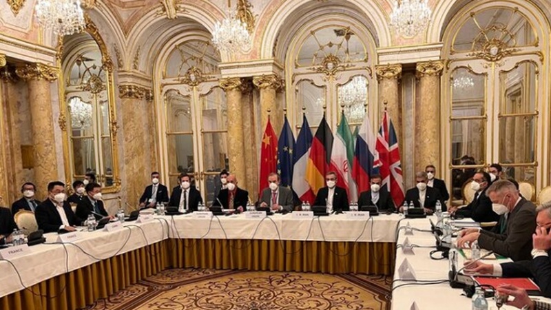 Iranpress: تواصل اجتماعات إيران و1+4 في فيينا