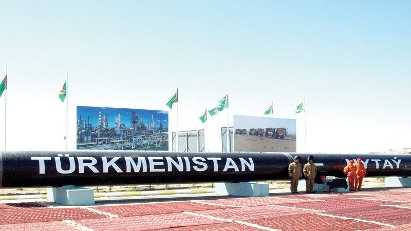Iranpress: بدء عملية نقل الغاز التركماني إلى أذربيجان عبر إيران