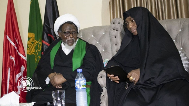Iranpress: نيجيريا تعارض خروج الشيخ الزكزاكي وزوجته للعلاج