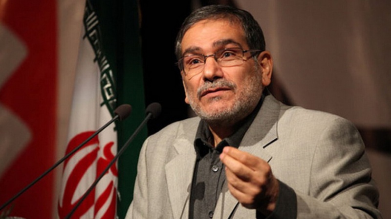 Iranpress: شمخاني: الاتفاق النووي بالنسبة لإيران ليس سوى قشرة فارغة