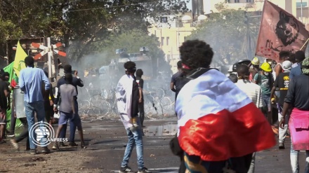 جوانان سودانی: در برابر ارتش تسلیم نمی‌شویم 