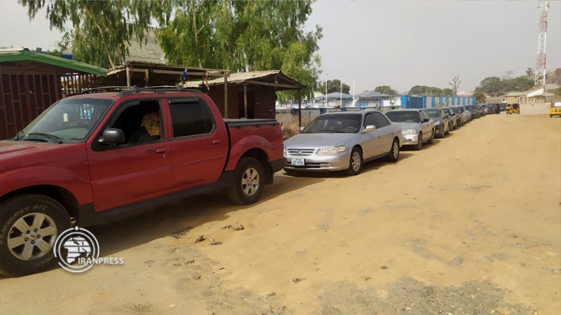 Iranpress: أزمة الوقود في نيجيريا في ظل تجاهل الحكومة