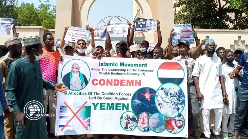 Iranpress: نيجيريا .. المسلمون يتظاهرون تنديدًا بعمليات الإبادة في اليمن بقيادة السعودية