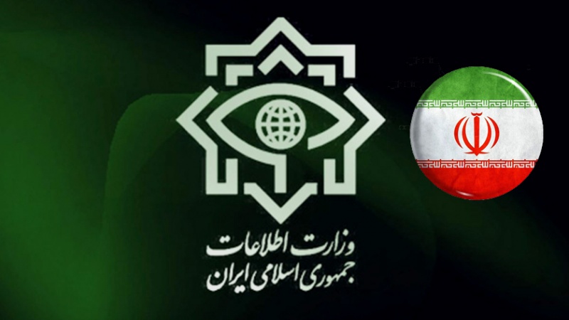 Iranpress: حرس الثورة الإسلامية يعلن القبض على شبكه تجسس للموساد