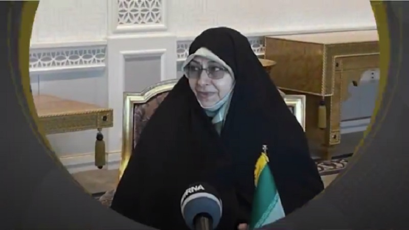 Iranpress: نائبة الرئيس لشؤون المرأة: الادعاء الأمريكي بدعم حقوق المرأة الإيرانية ادعاء مضحك