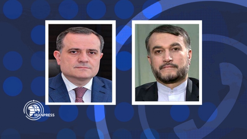 Iranpress: وزيرا خارجية إيران وأذربيجان يناقشان الوضع في أوكرانيا
