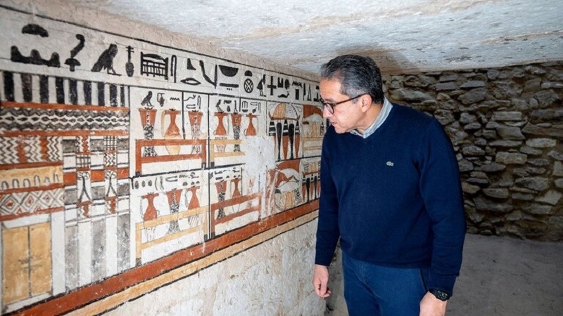 Iranpress: اكتشافات أثرية هامة في منطقة سقارة المصرية  