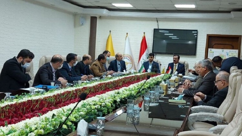 Iranpress: العراق وإيران يبحثان التبادل التجاري بعد إعادة تأهيل سكة حديد بغداد - الموصل