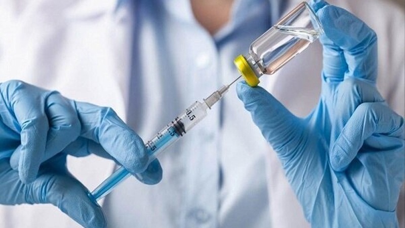 Iranpress: إيران تحصل على تقنية ثالثة للتطعيم
