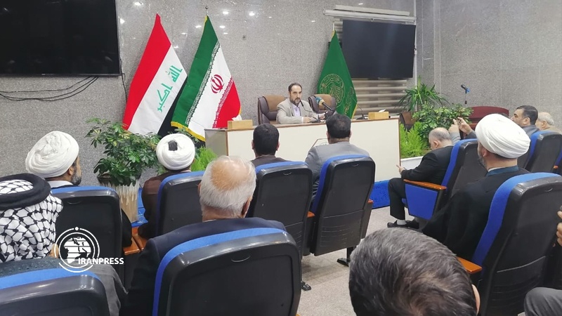 Iranpress: القنصلية الإيرانية بالنجف الأشرف تقيم أمسية ثقافية