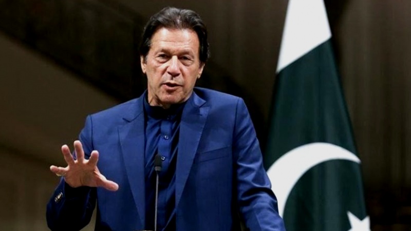 Iranpress: البرلمان الباكستاني يحجب الثقة عن حكومة عمران خان 