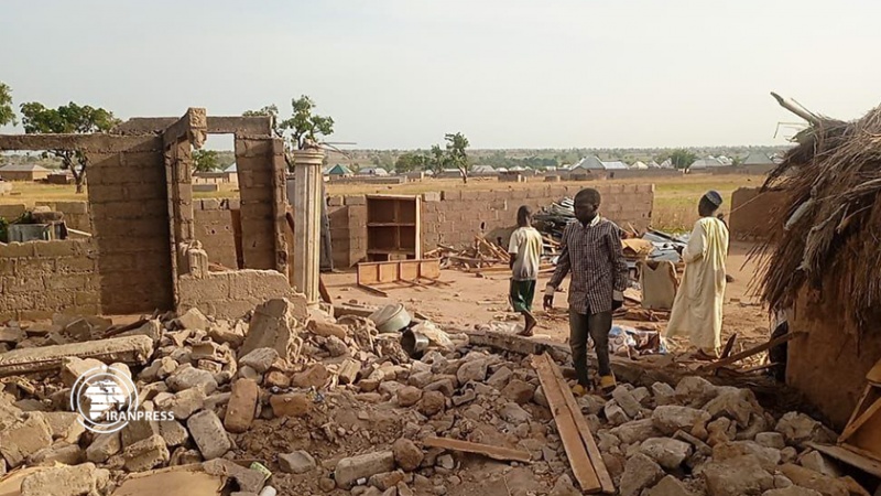 Iranpress: 10 قتلى وعدة جرحى جراء الإعصار في نيجيريا