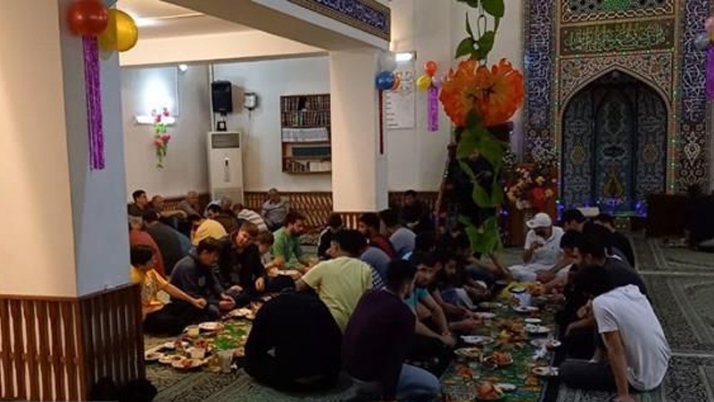 Iranpress: احتفال بذكرى مولد الإمام الحسن المجتبى في مدينة بيشكك