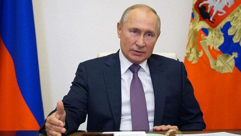 Iranpress: بوتين: لا بدائل لمصادر الطاقة الروسية