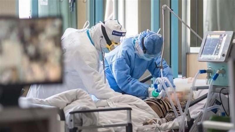 Iranpress: الصحة الإيرانية تسجل 77 إصابة و5 وفيات جديدة بفيروس كورونا
