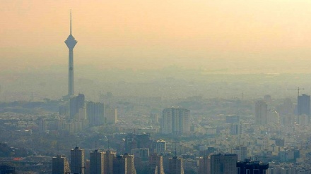 آلودگی هوا مراکز آموزشی و ادارات تهران را به تعطیلی کشاند 