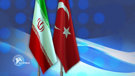مسؤول إيراني يؤكد على ضرورة الارتقاء بالعلاقات الإيرانية التركية