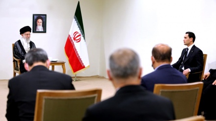 قائد الثورة: تعزيز العلاقات بين إيران وتركمانستان يصب في مصلحة البلدين