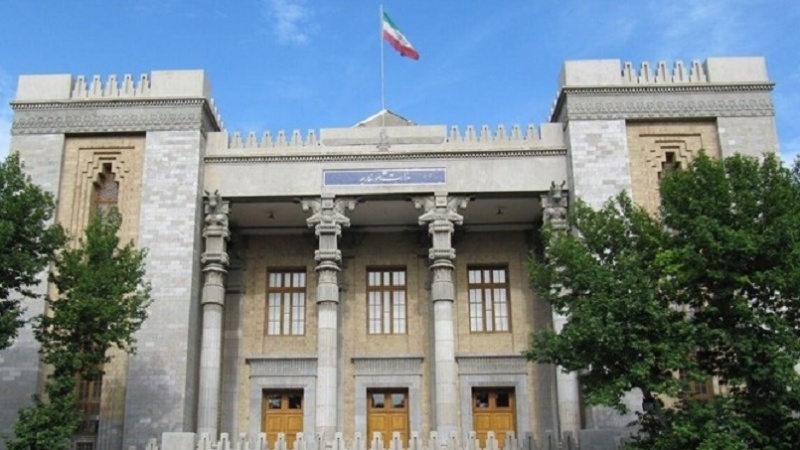 Iranpress: الخارجية تستدعي السفير الهندي لدى طهران