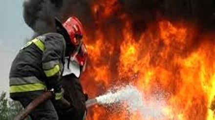آتش سوزی در کارخانه موادشوینده شهرک شکوهیه قم با ۱۲ کشته و مصدوم 