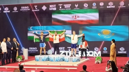 رباع إيراني يحصد ذهبية الخطف في بطولة طشقند