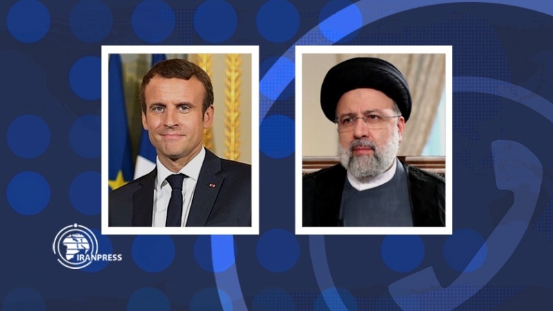 Iranpress: اتصال هاتفي بين الرئيس الإيراني ونظيره الفرنسي